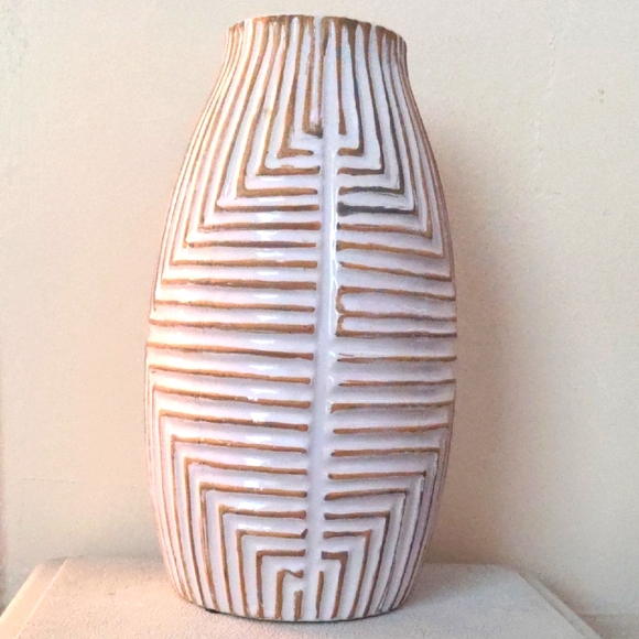 Ethan Allen | Art | New Ethan Allen Aztec Vase Hand Sculpted Glazed ...